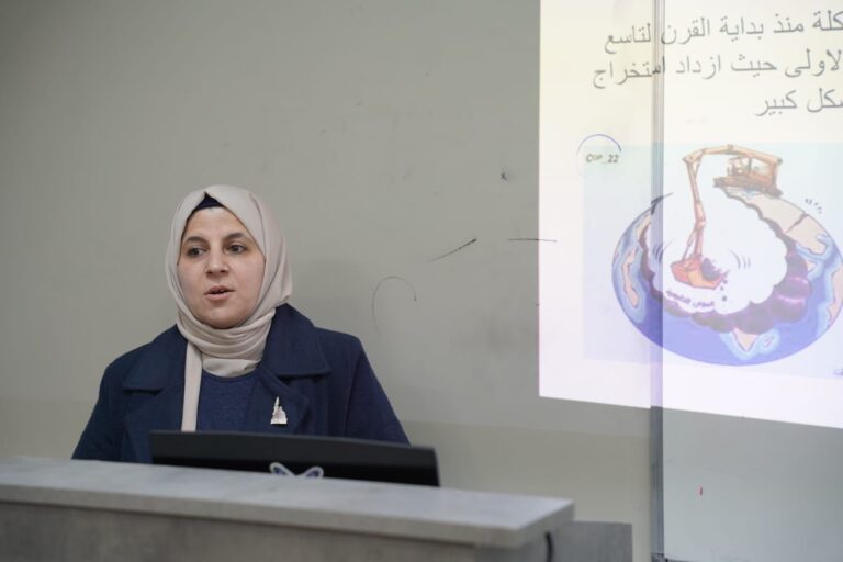 ندوة علمية حول دور التكنولوجيا الخضراء في التنمية المستدامة